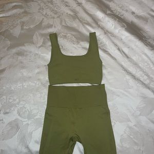 set active sculpt flex bra and leggings